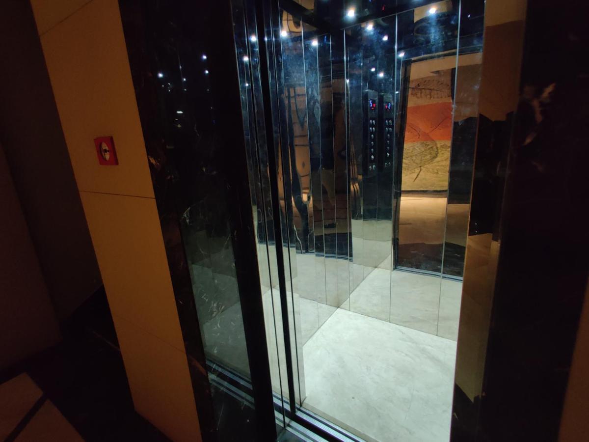ホテル Neermala Residency コインバトール エクステリア 写真